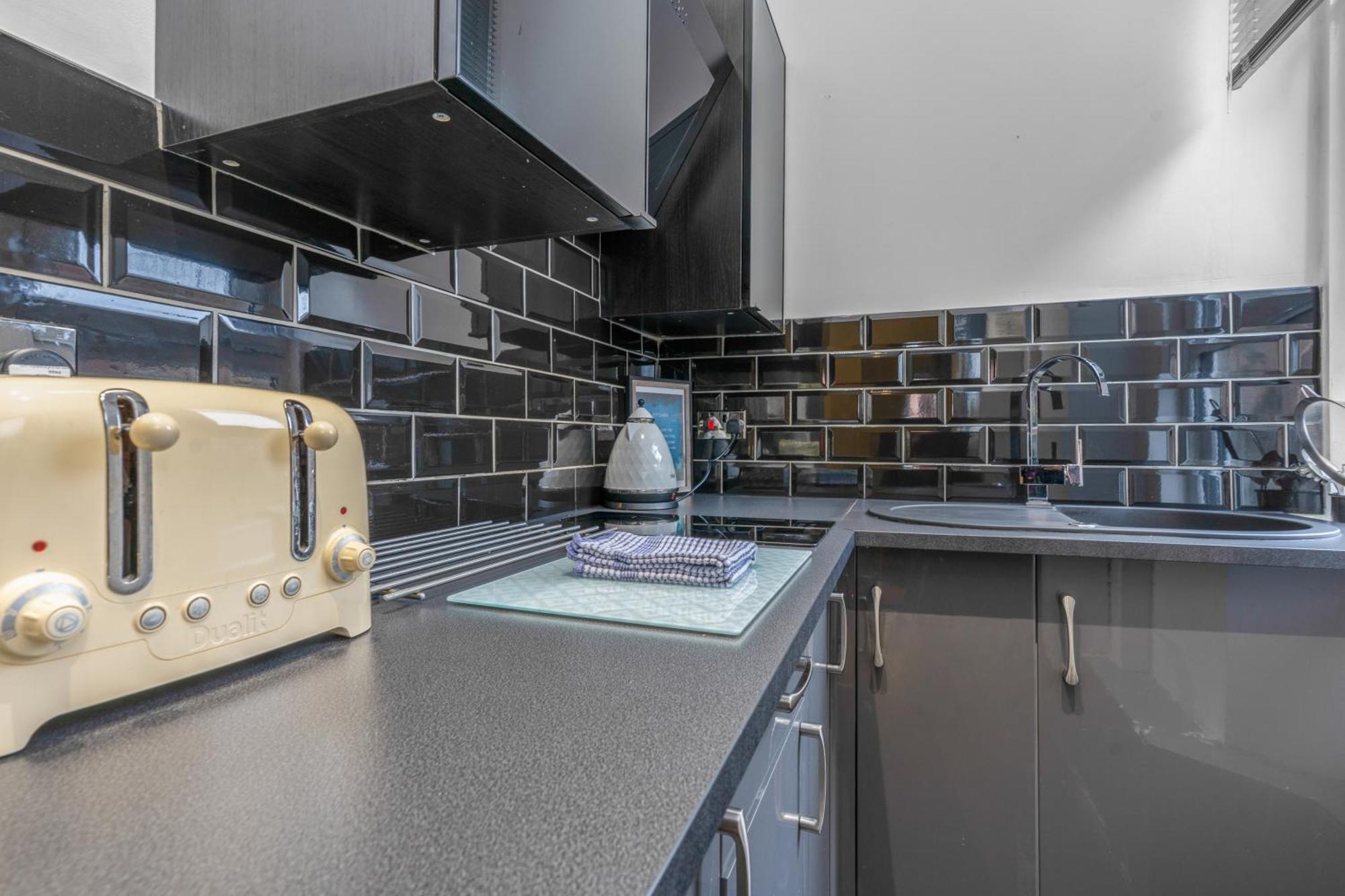Cosy Modern City Centre Flat Edinburg Exteriör bild
