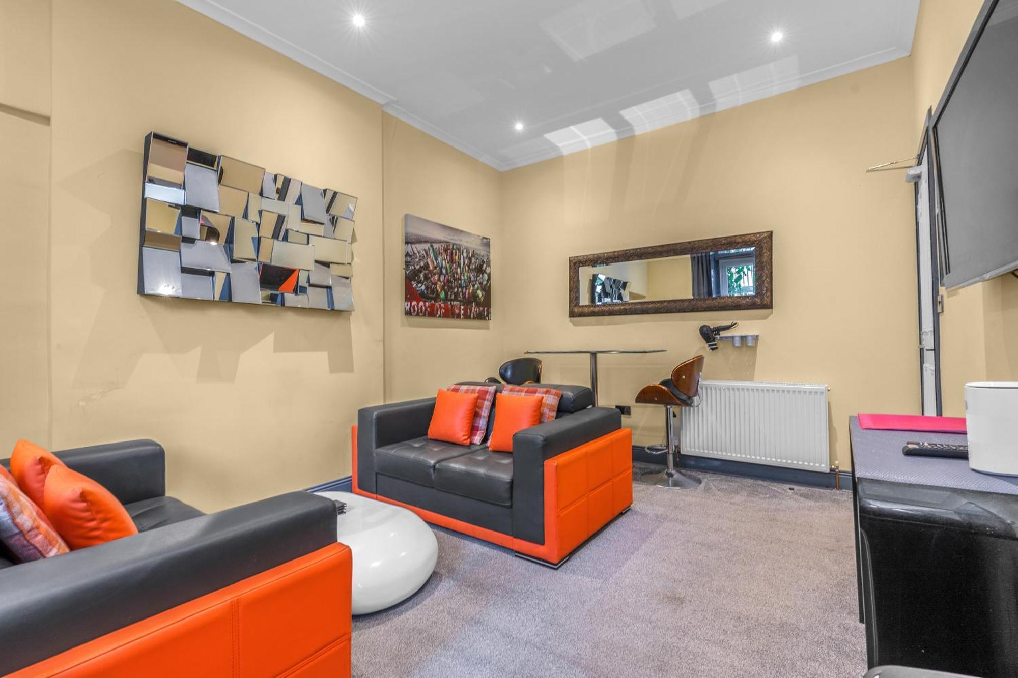 Cosy Modern City Centre Flat Edinburg Exteriör bild